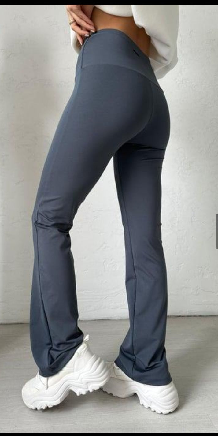Oysho bootcut thermal legging