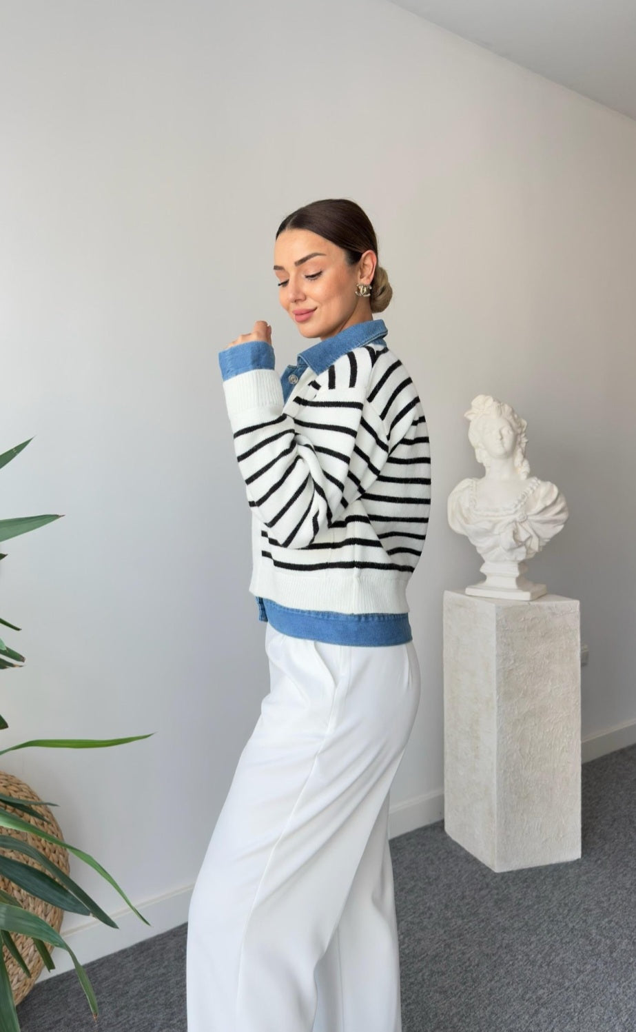 Knitted striped jacket with jeans details