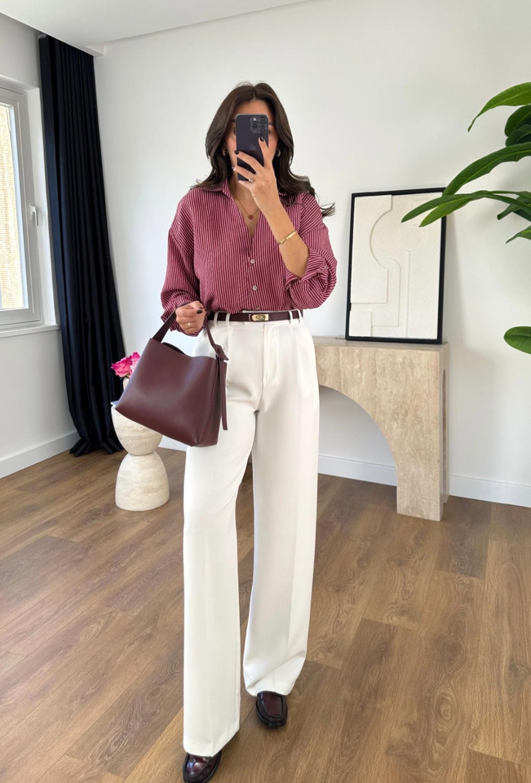 Wide-leg trouser with pleats