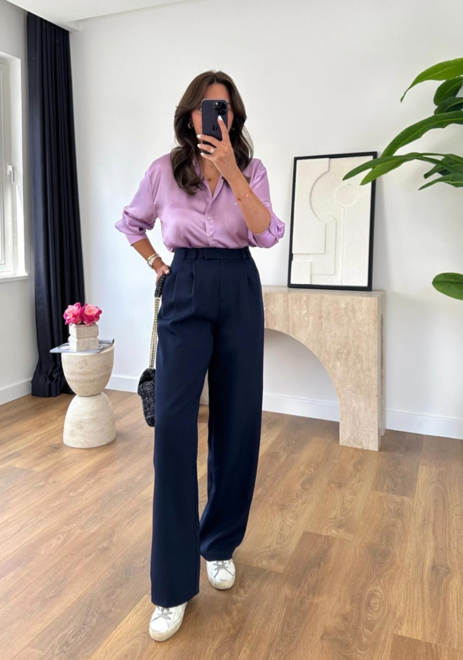 Wide-leg trouser with pleats