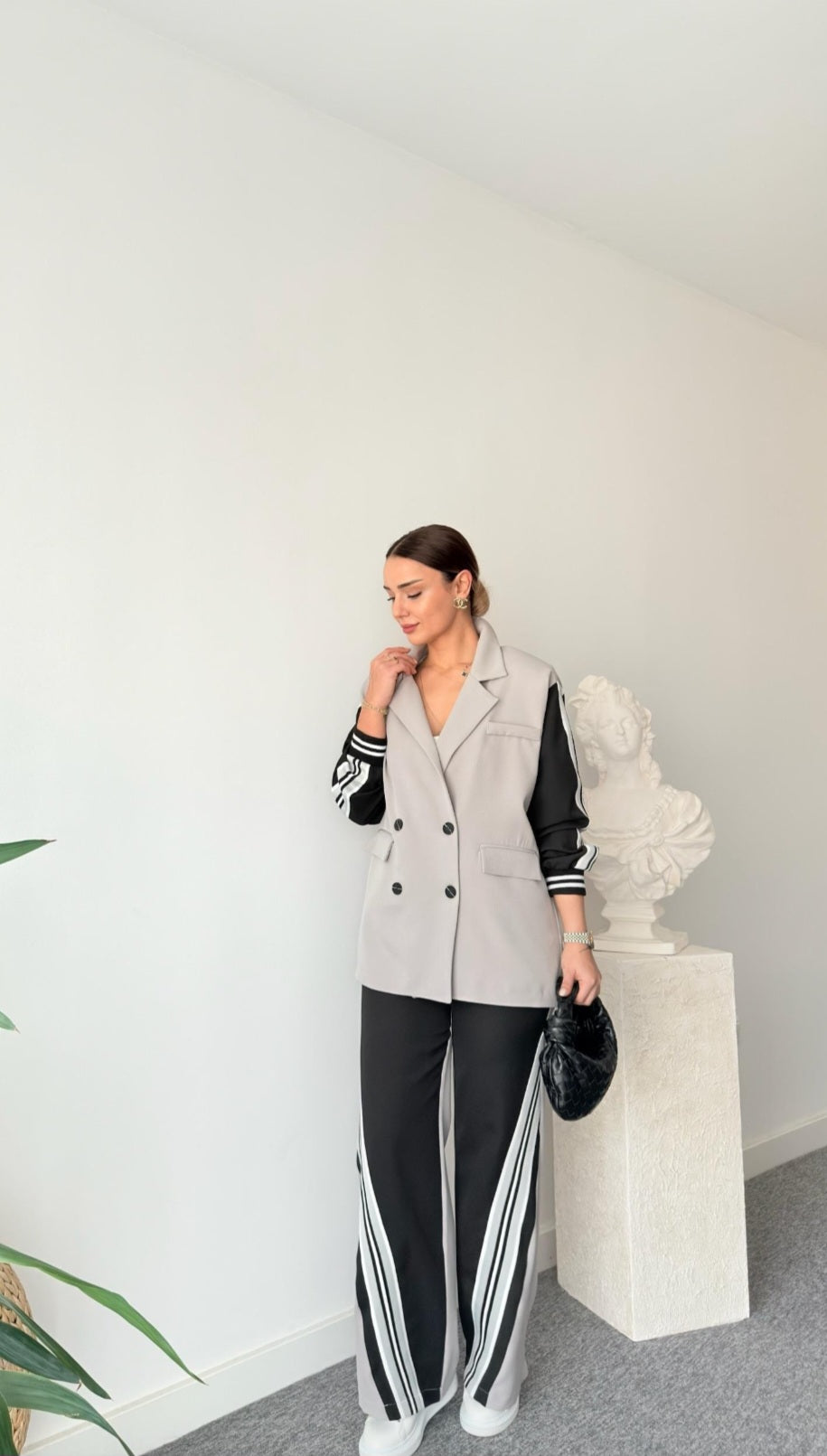 contrast casual suit
