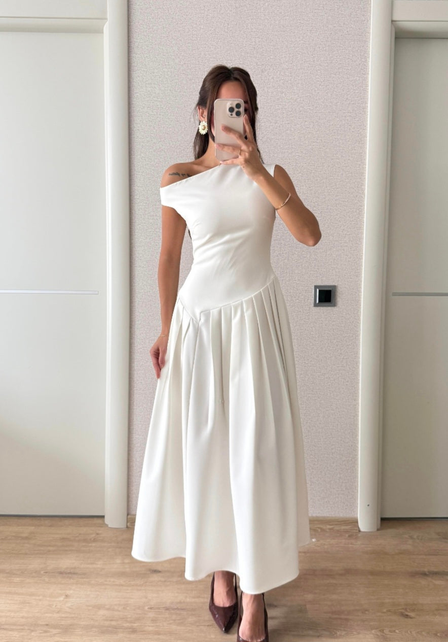 Asymmetric Collar pleated dress - white
