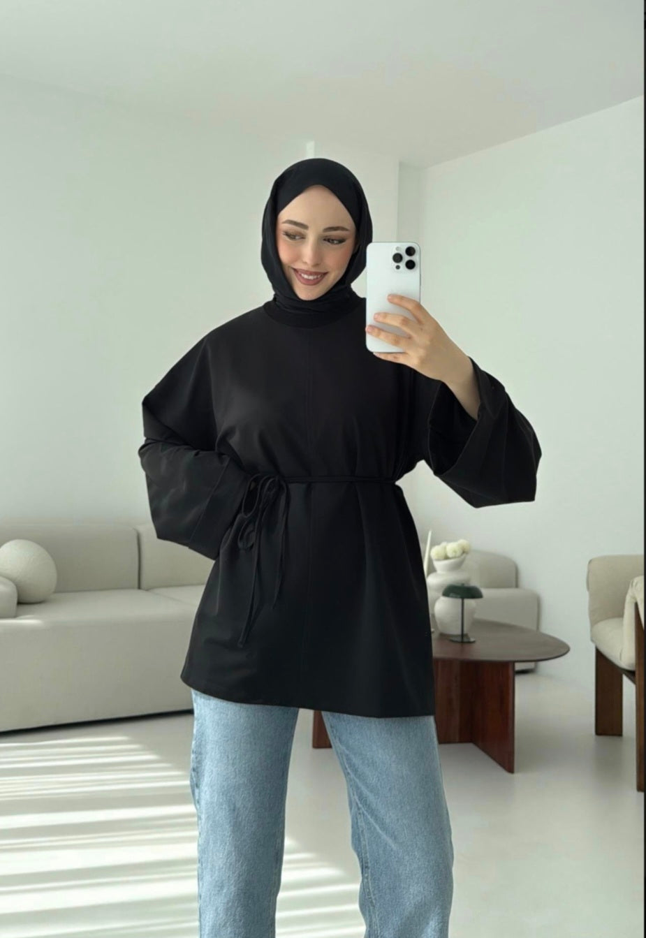 Belted Wide sleeve sweatshirt with side slit (black)