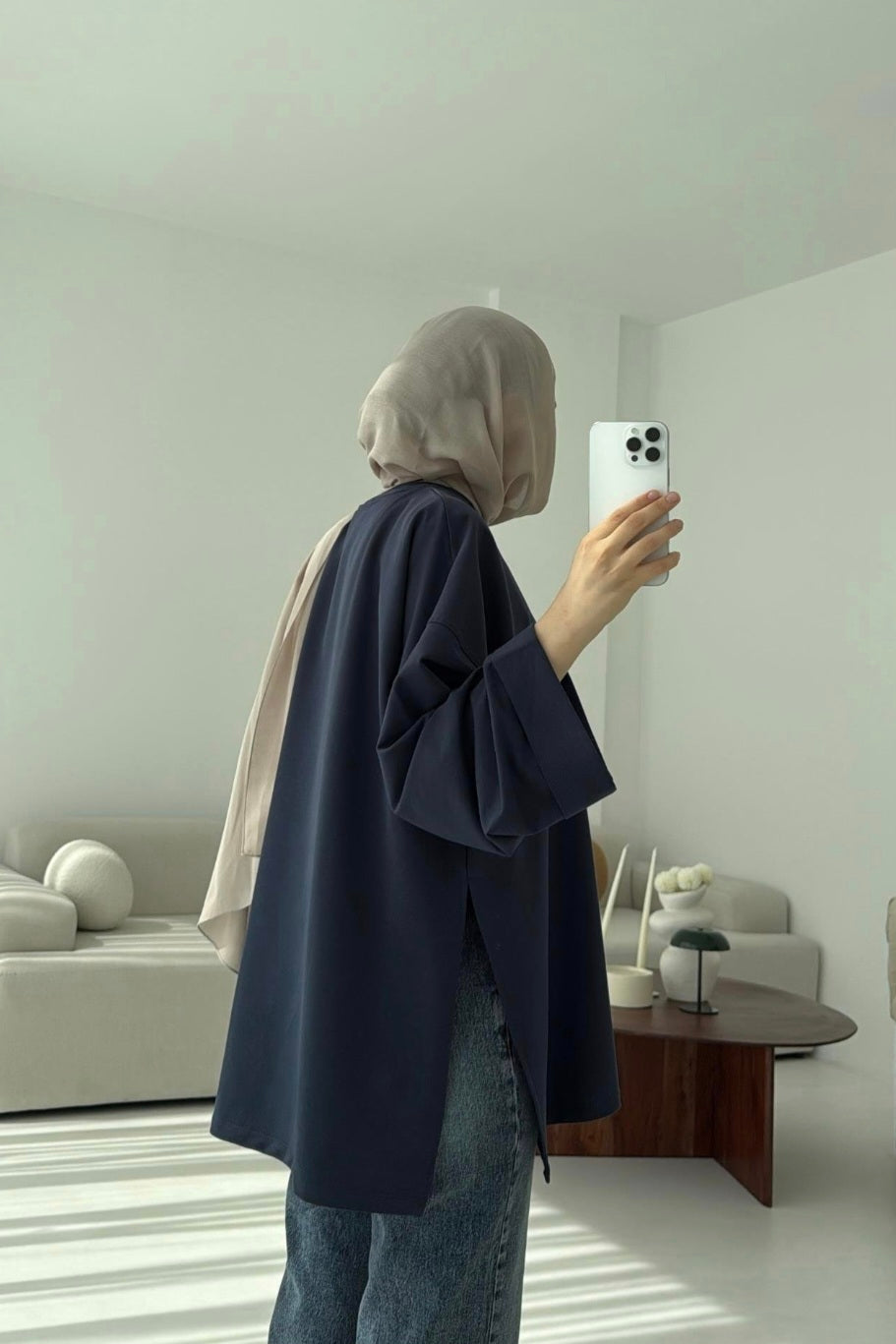 Belted Wide sleeve sweatshirt with side slit (navy blue)