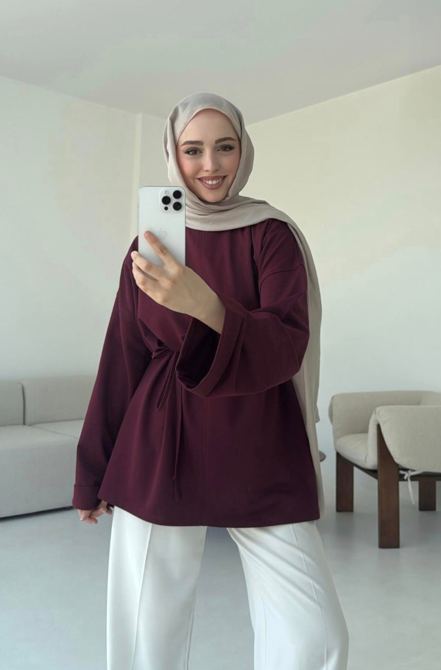 Belted Wide sleeve sweatshirt with side slit (burgundy)