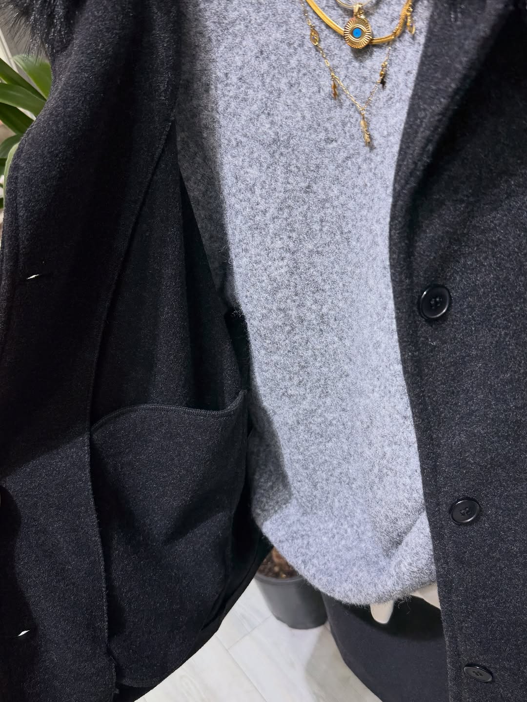 Unlined Felt jacket with removable fur collar