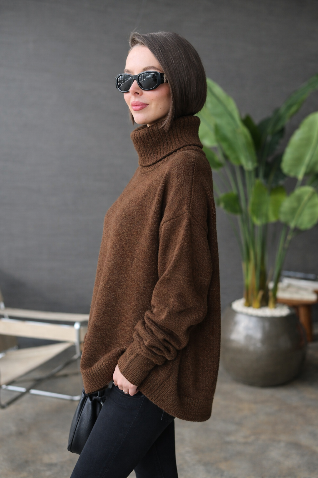 High-neck wool jumper