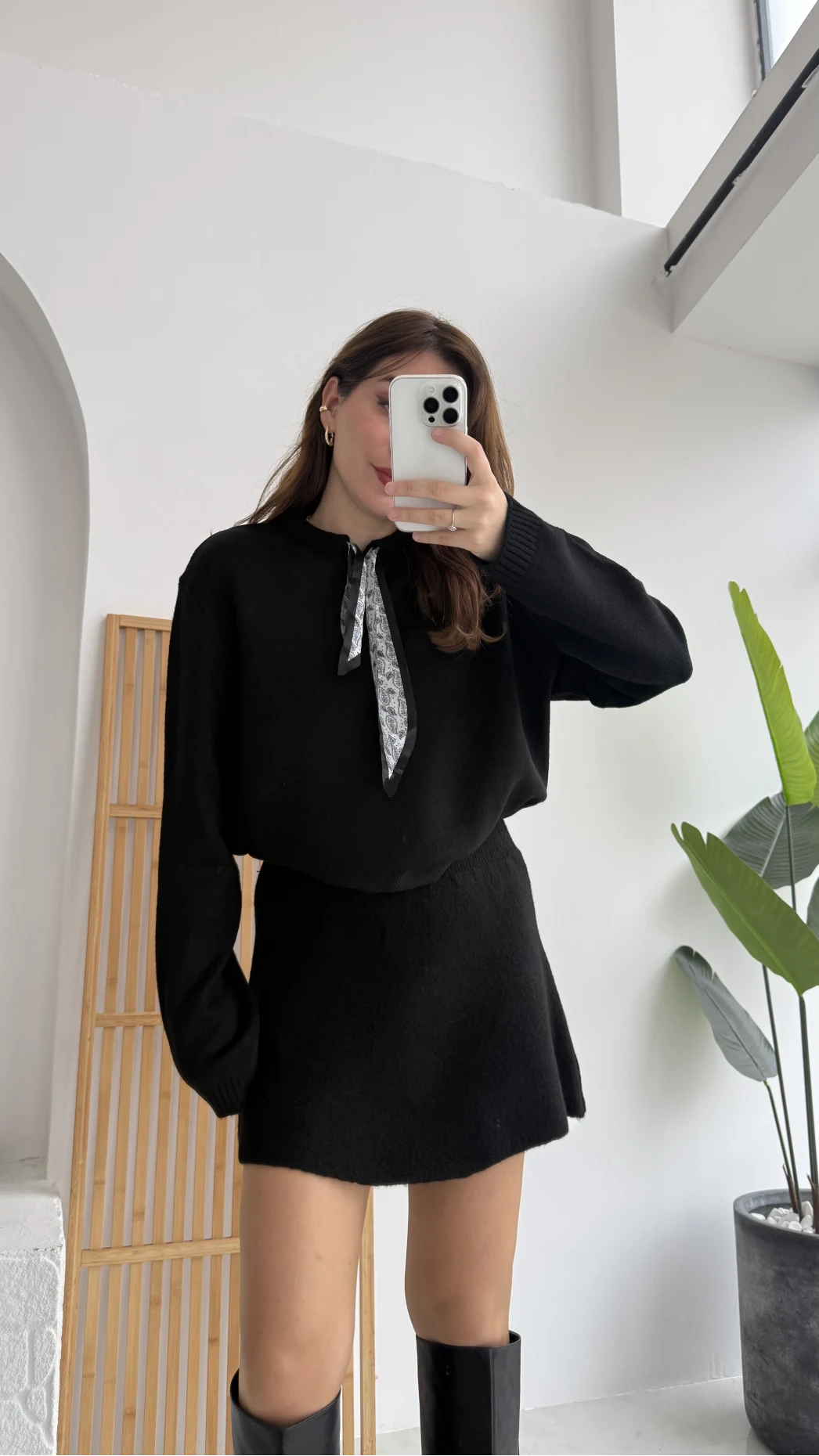 Long Sleeve Sweater with Scarf Tie - Black