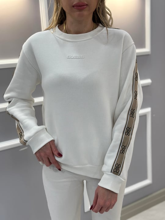 Guess sweatshirt