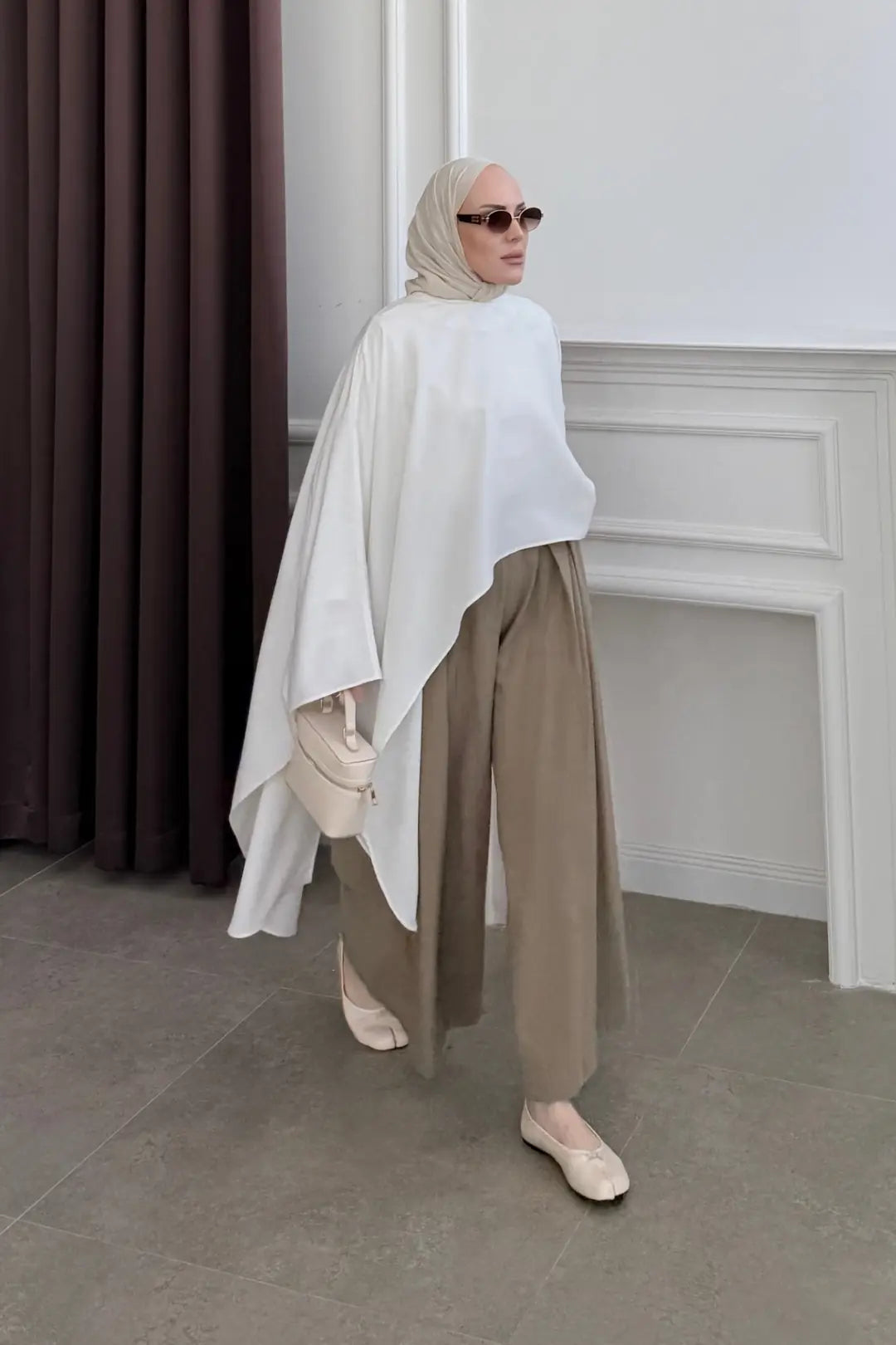 Zara model Asymmetrical Blouse