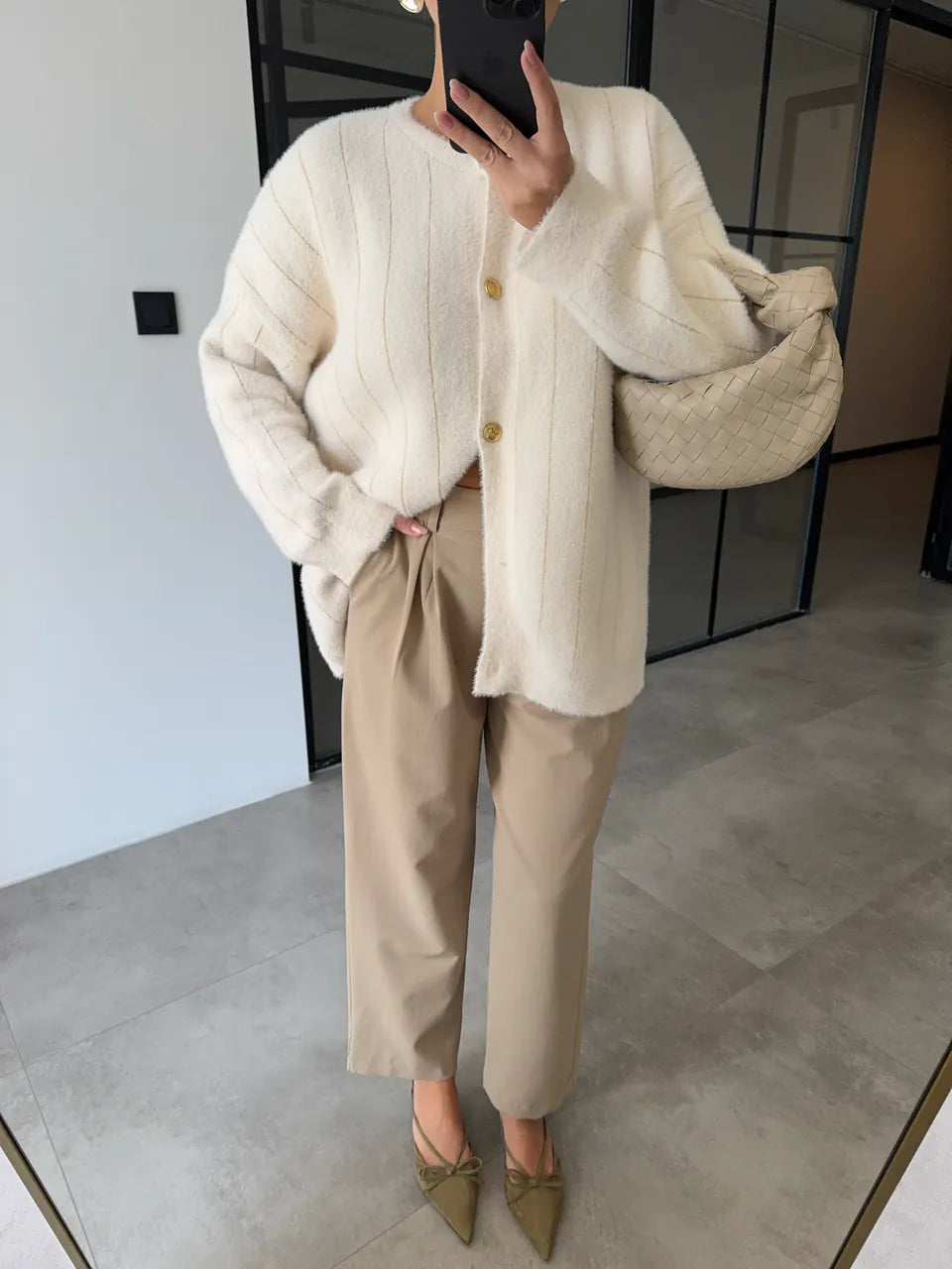 BUTTON DETAIL GLITTER CARDIGAN-off white