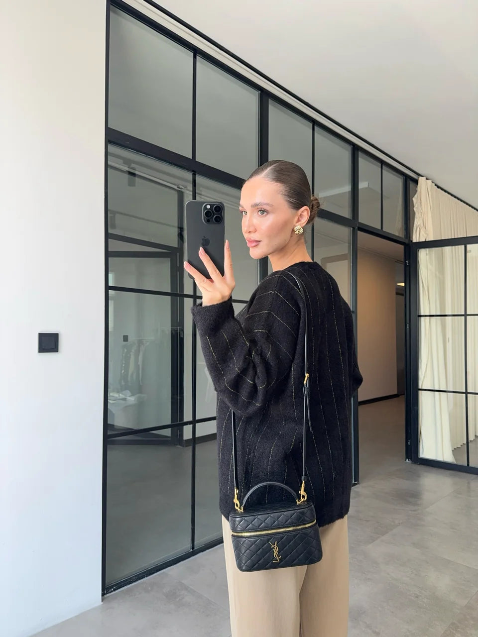 BUTTON DETAIL GLITTER CARDIGAN- black