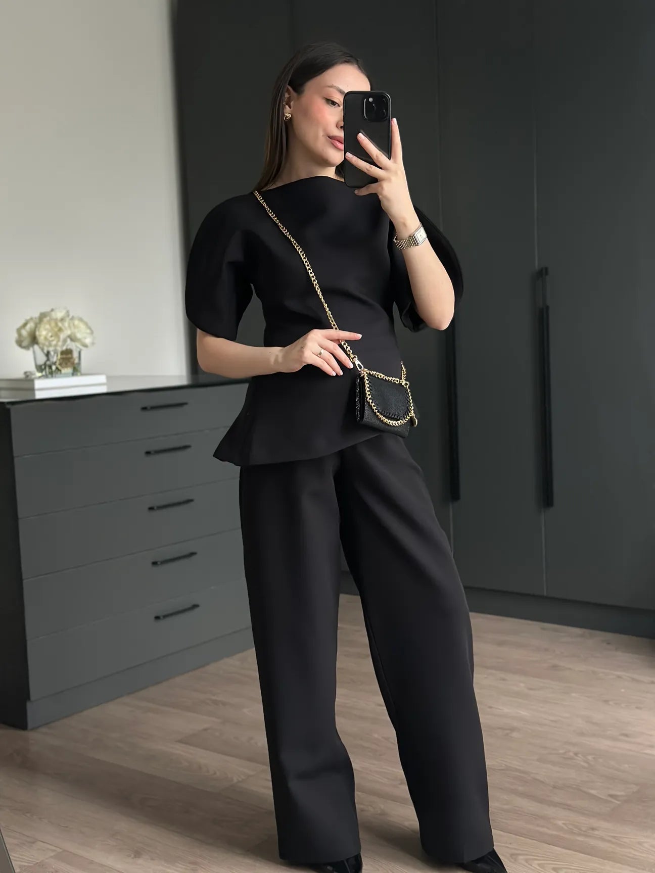 ASYMMETRICAL CUT BALLOON SLEEVE PREMIUM SET-BLACK