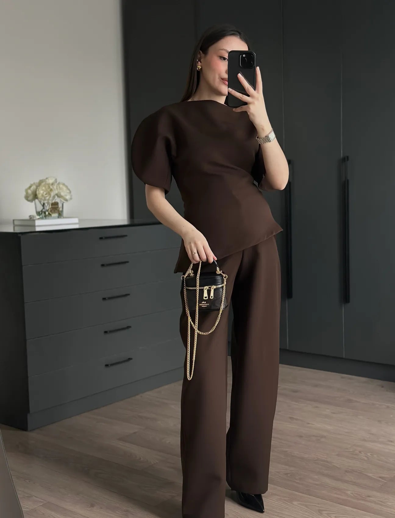 ASYMMETRICAL CUT BALLOON SLEEVE PREMIUM SET-BROWN