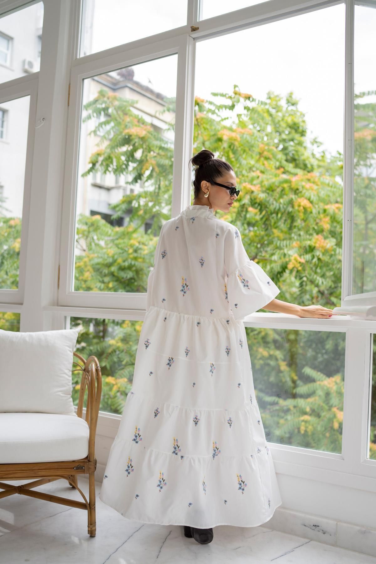 Printed boheme dress with tie details