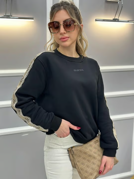 Guess Sweatshirt