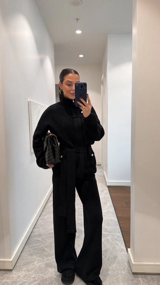 STAND-UP COLLAR BELTED KNITWEAR SET