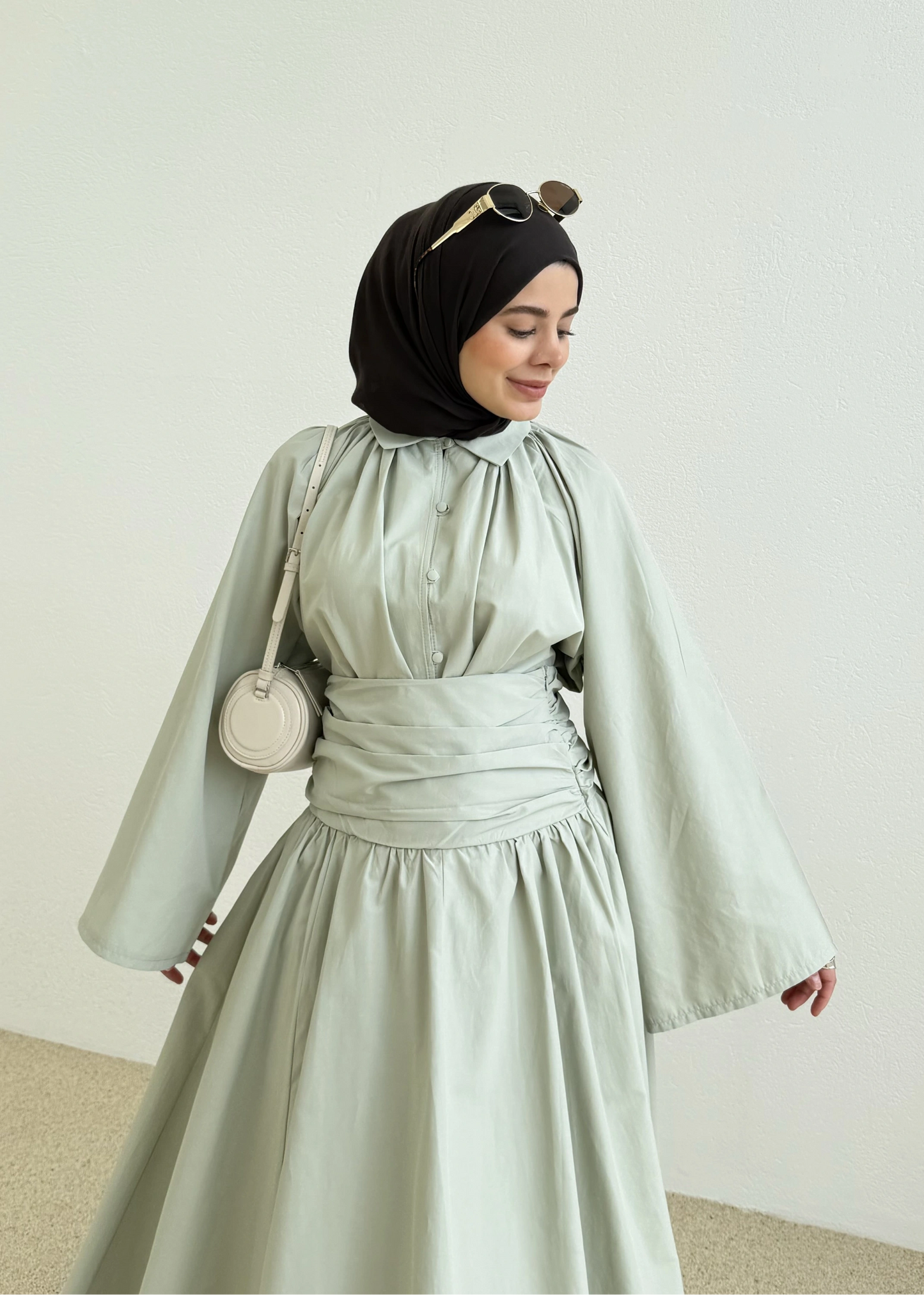 Waist-Fitting Premium Two-Piece Set - light marina green