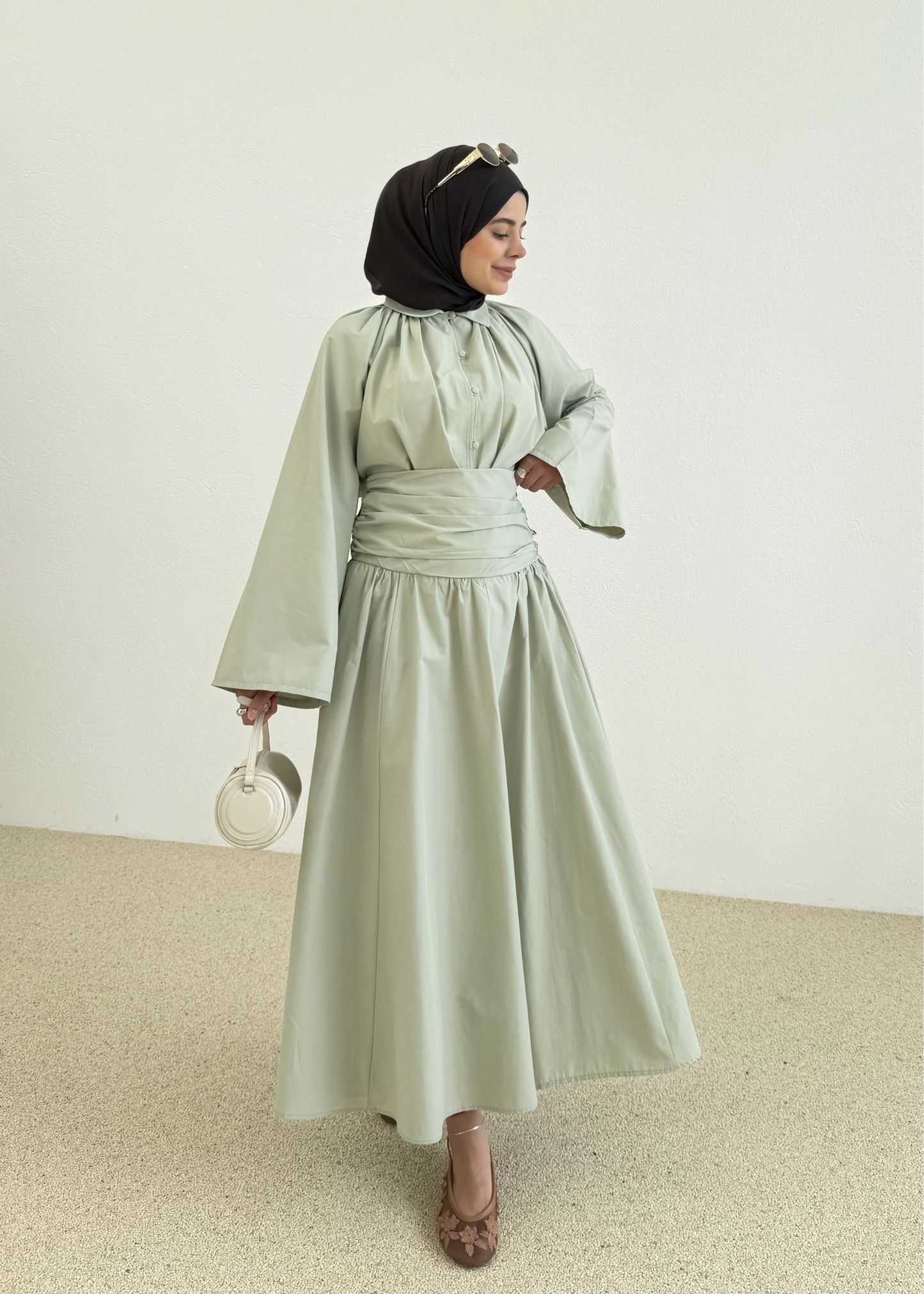 Waist-Fitting Premium Two-Piece Set - light marina green