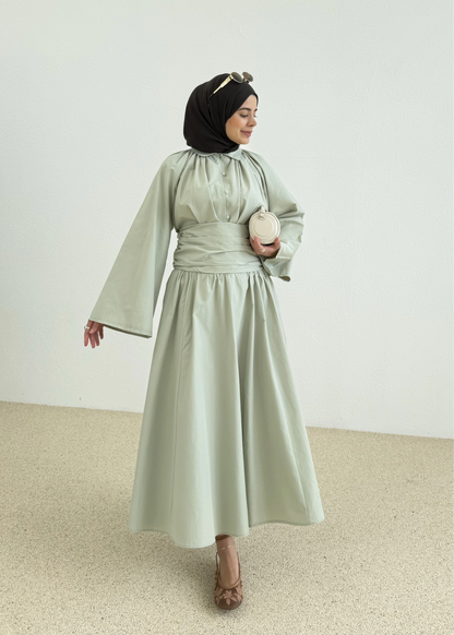 Waist-Fitting Premium Two-Piece Set - light marina green