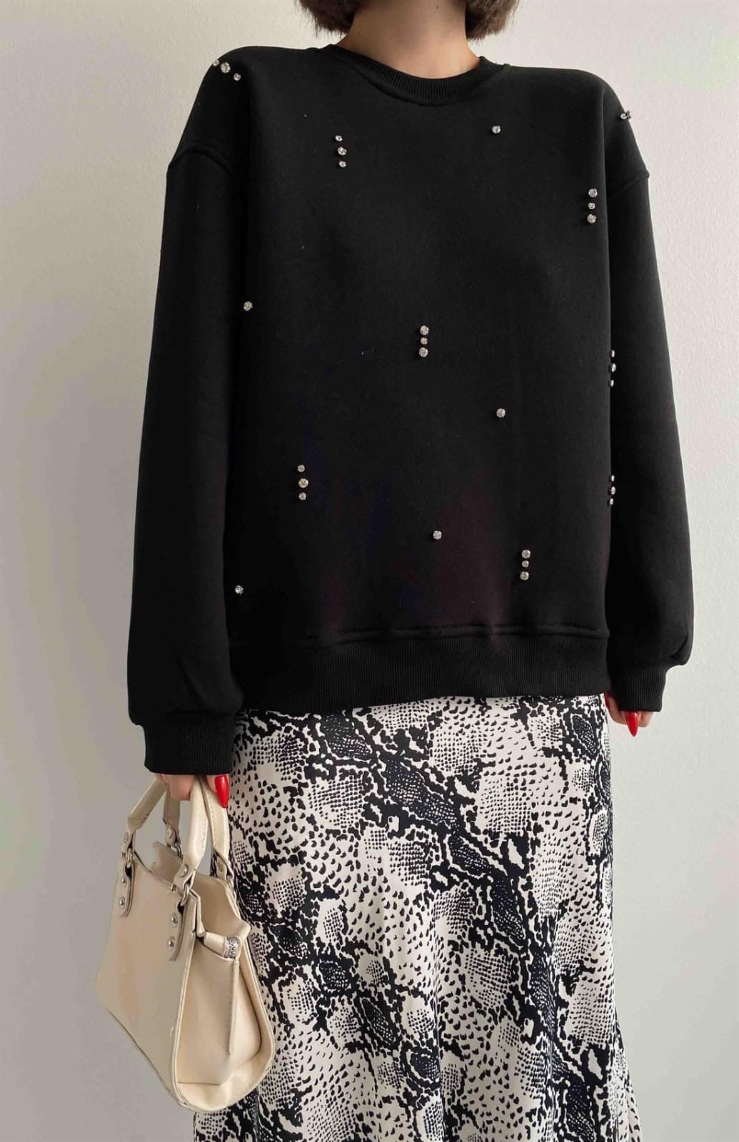 Studded Oversize Sweatshirt