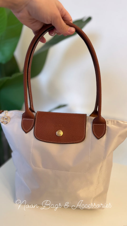 Longchamp medium size