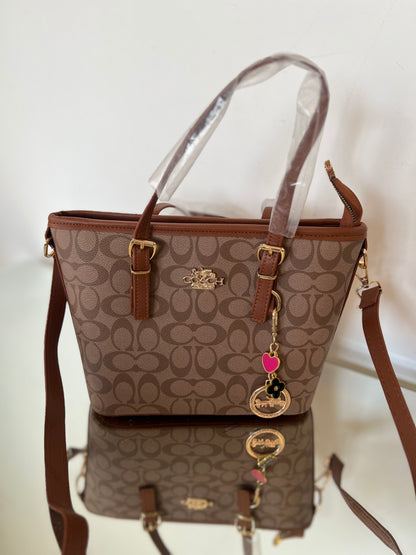 Coach tote bag (medium size)