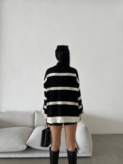 Wide sleeves striped knitted blouse