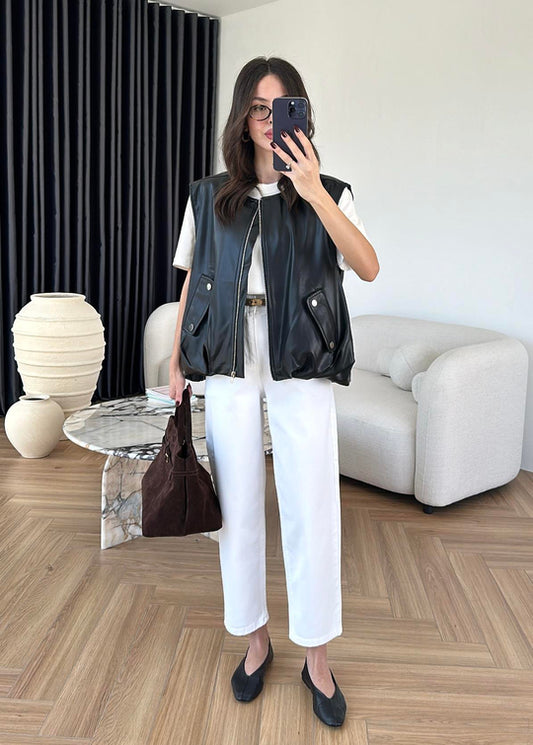 Leather vest with pockets