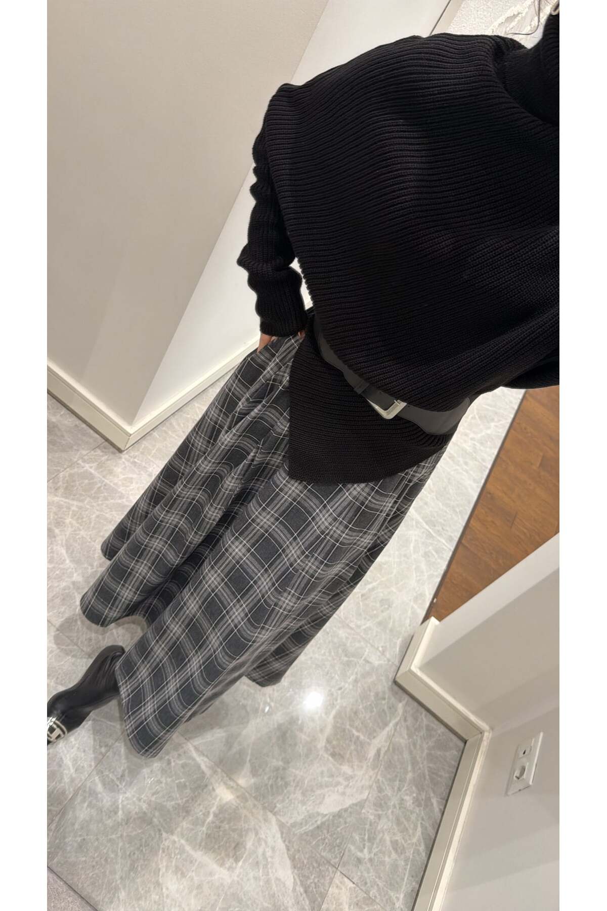 Belted wool high-neck