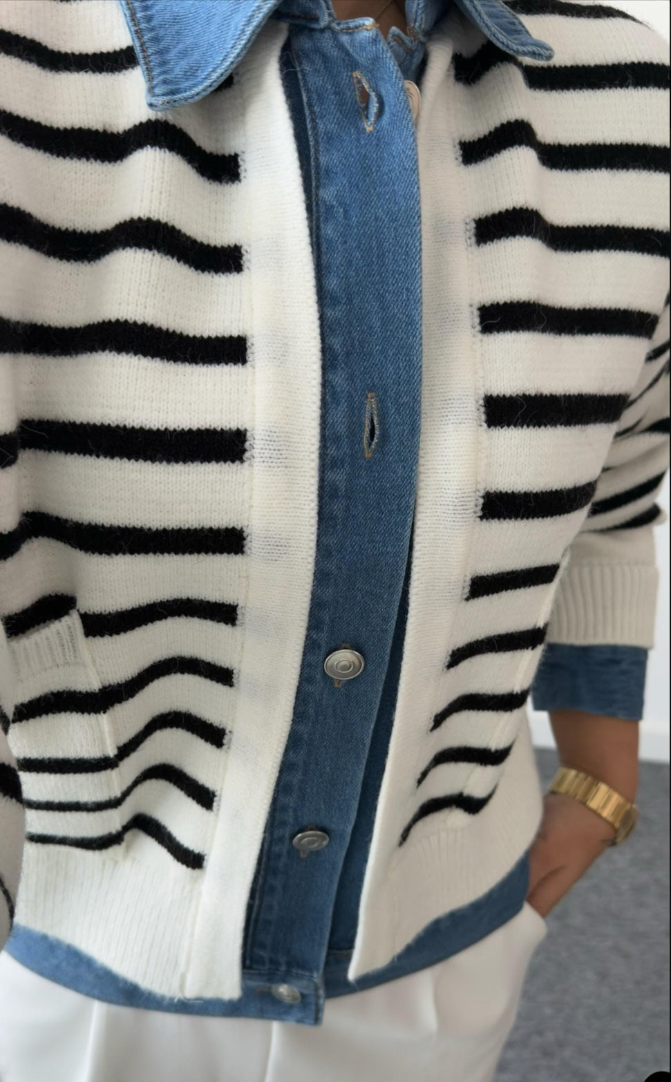 Knitted striped jacket with jeans details