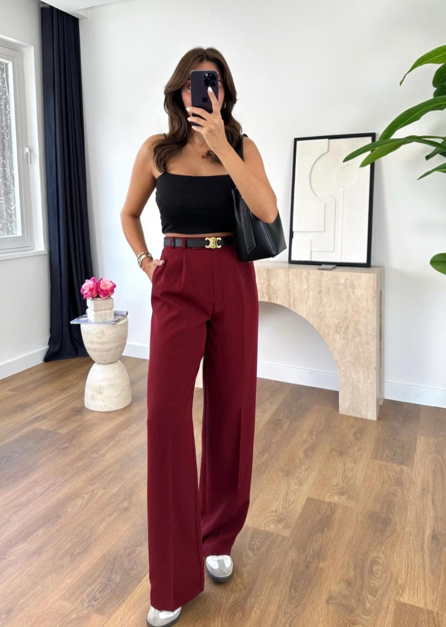 Wide-leg trouser with pleats