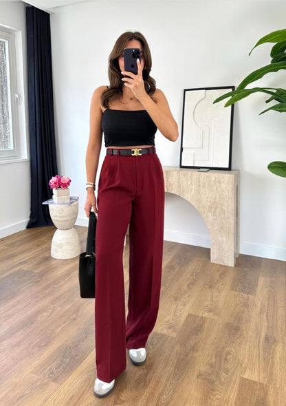 Wide-leg trouser with pleats