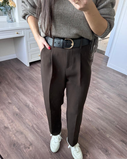 Belted mom fit trouser