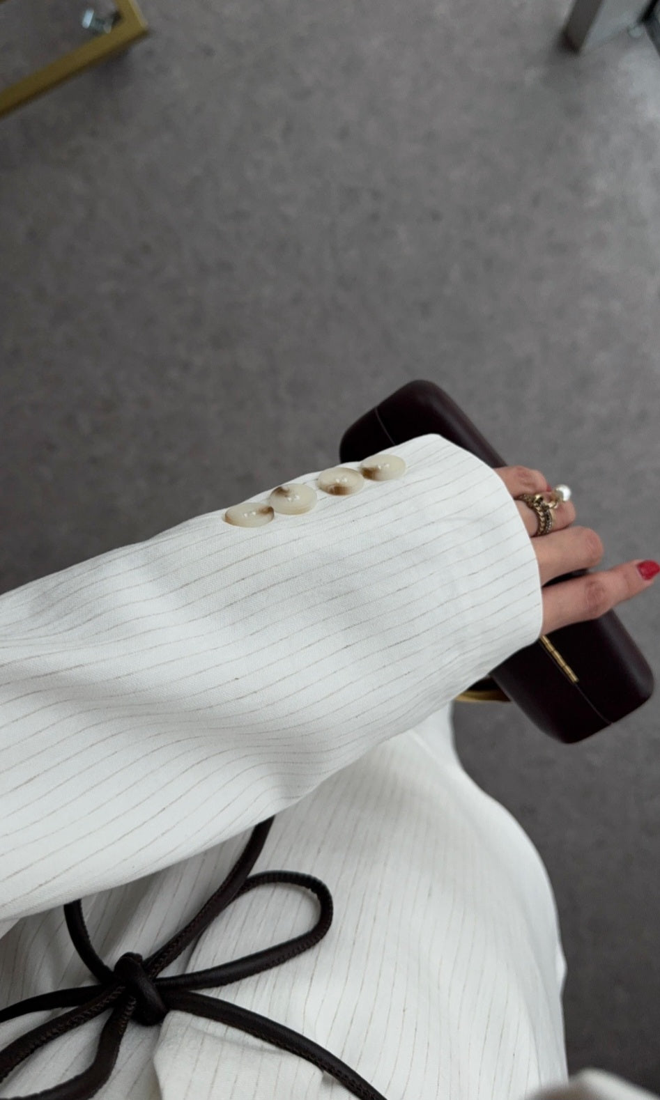 Striped blazer with a soft leather belt (one size )