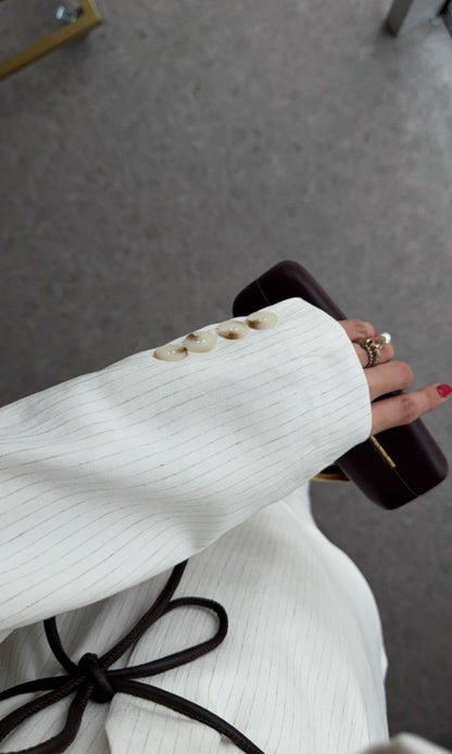 Striped blazer with a soft leather belt (one size )