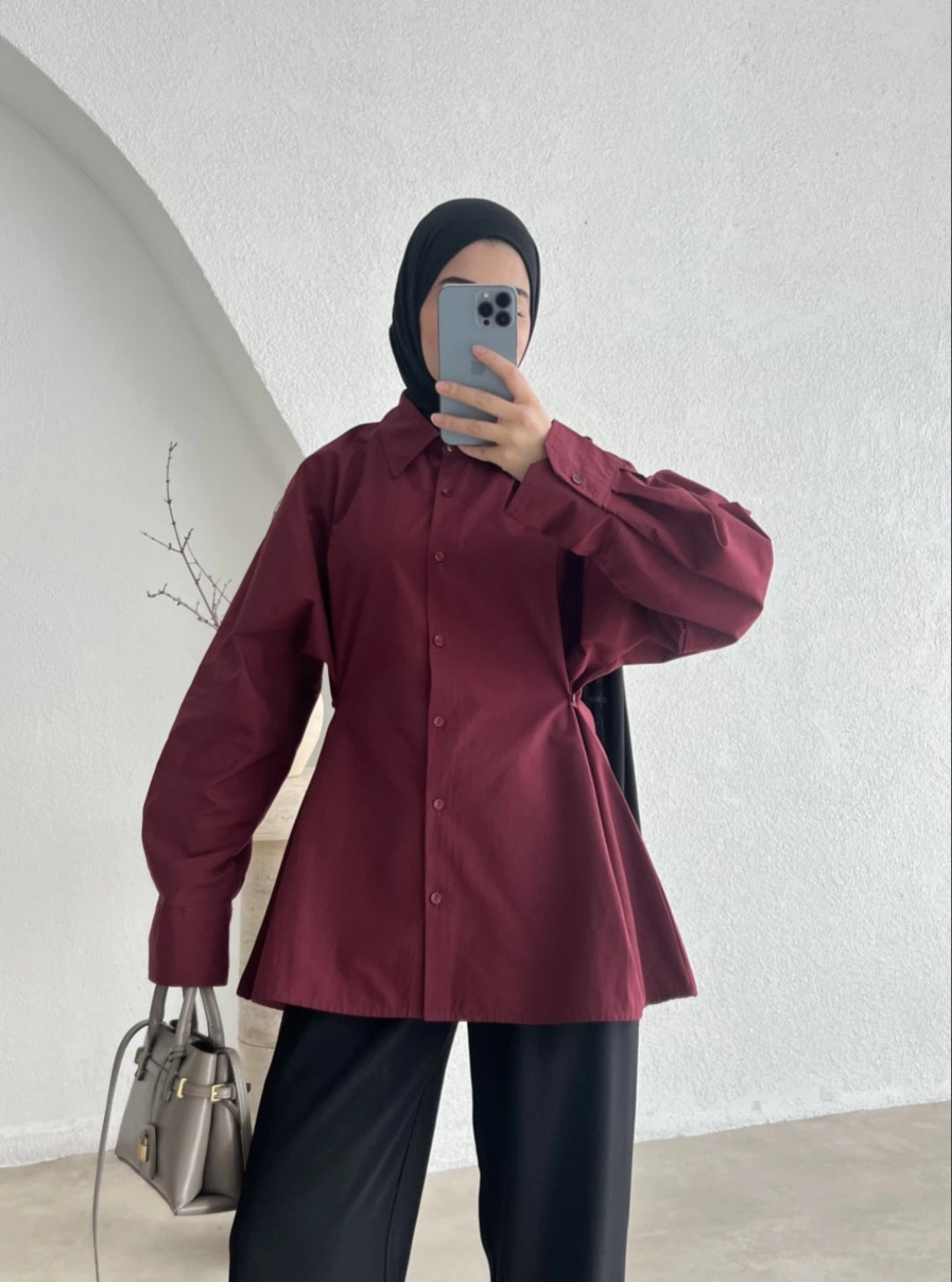 Oversize shirt with adjustable waist