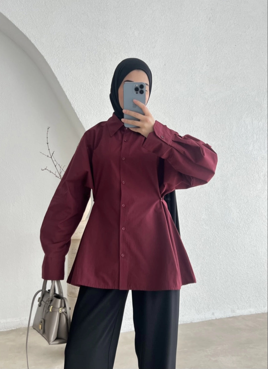 Oversize shirt with adjustable waist