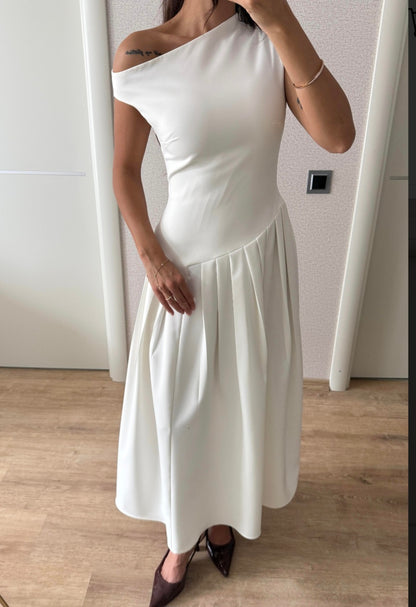 Asymmetric Collar pleated dress - white