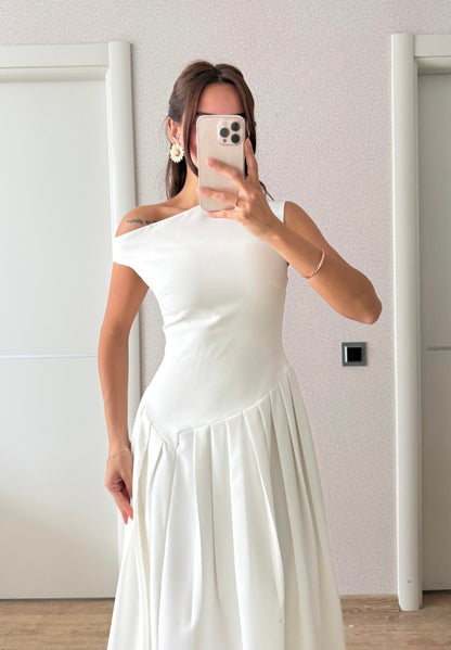 Asymmetric Collar pleated dress - white