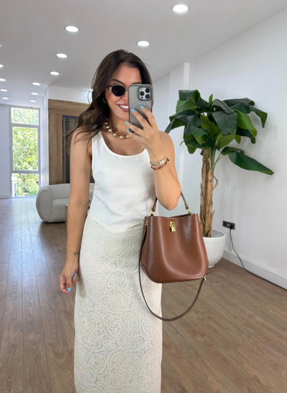 Linen dress with lace details
