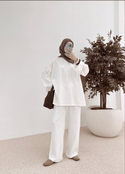 Belted Wide sleeve sweatshirt with side slit (ultra white )