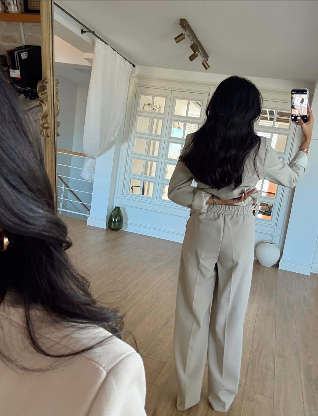 ZARA model gold buttons suit