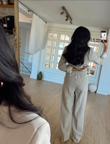 ZARA model gold buttons suit