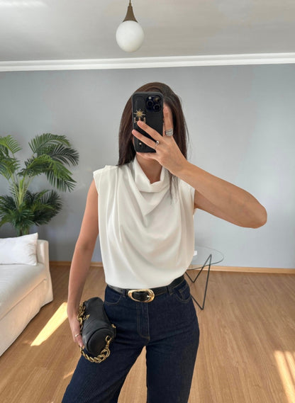 Sleeveless Padded top