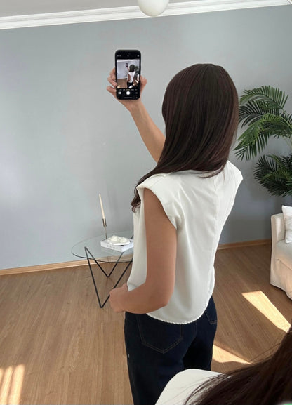 Sleeveless Padded top