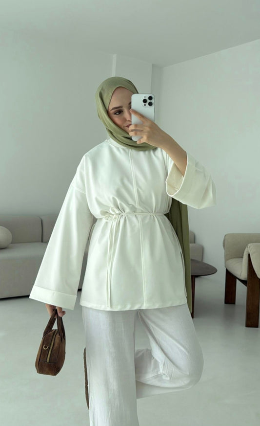 Belted Wide sleeve sweatshirt with side slit (off-white)