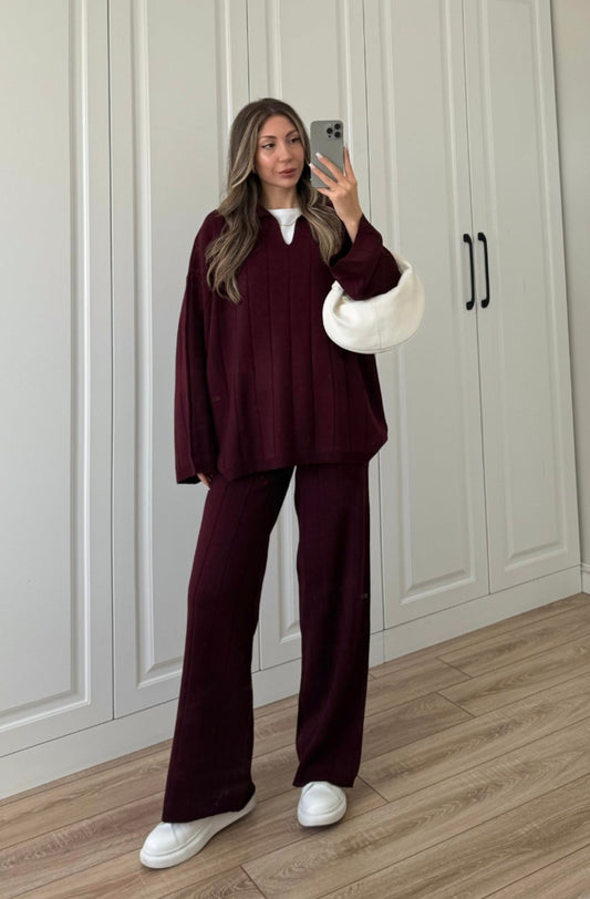 Burgundy collar V-Neck Knitwear Suit