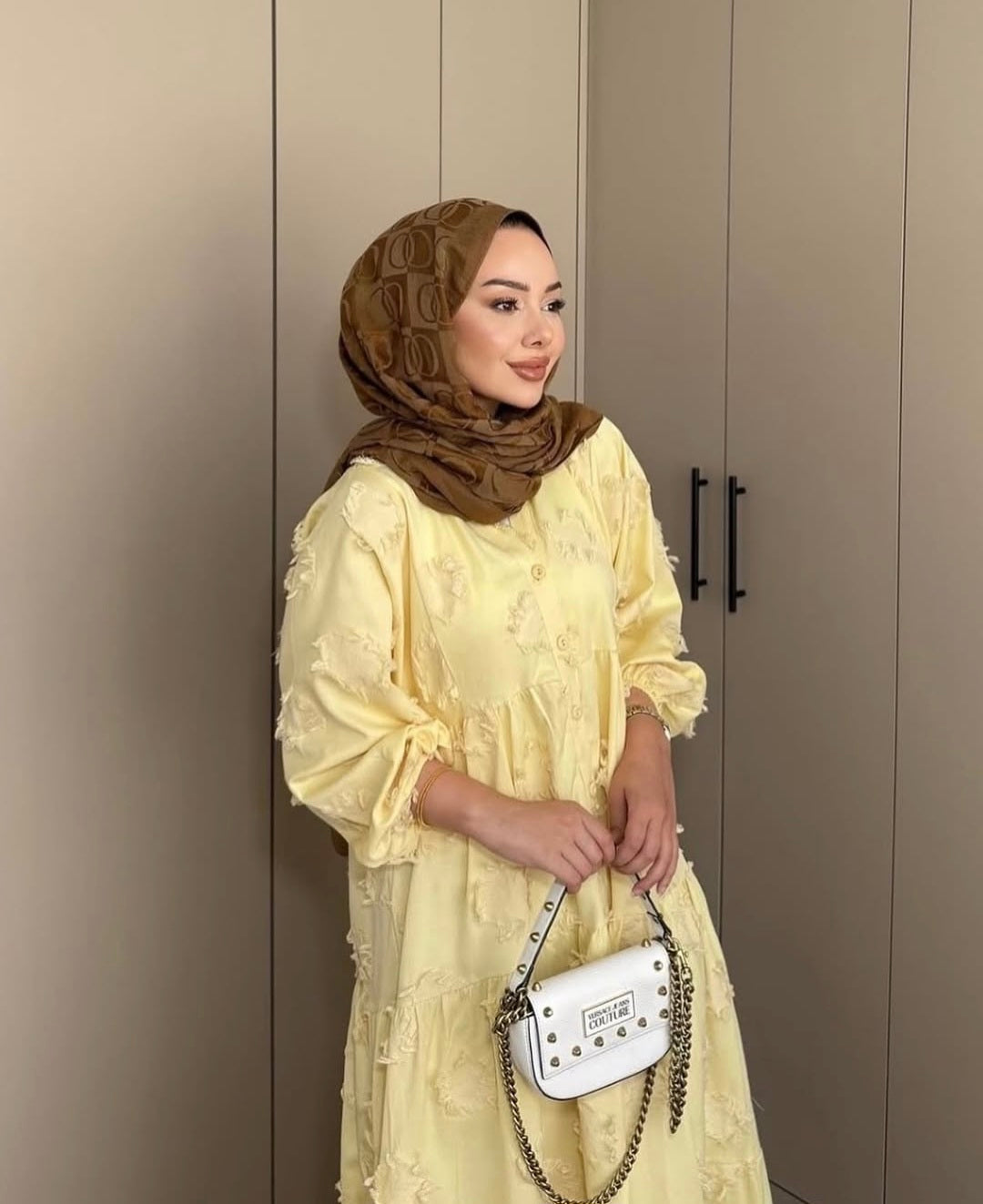 Boheme dress With gold thread details