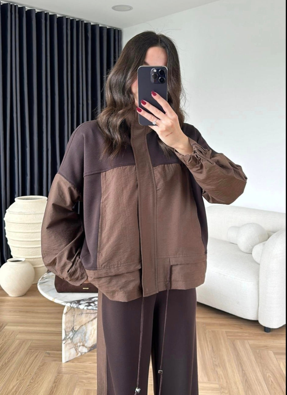 Oysho fabric with Parachute Detailed Suit brown